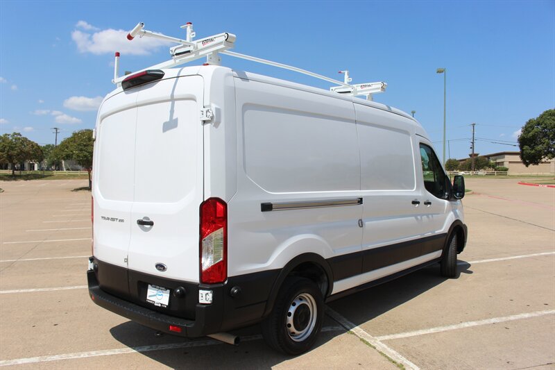 Used 2024 Ford Transit 250 148 Medium Roof RWD image 4