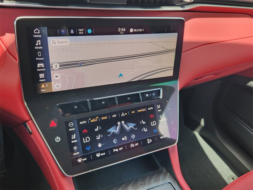 New 2025 Maserati Grecale GT image 12