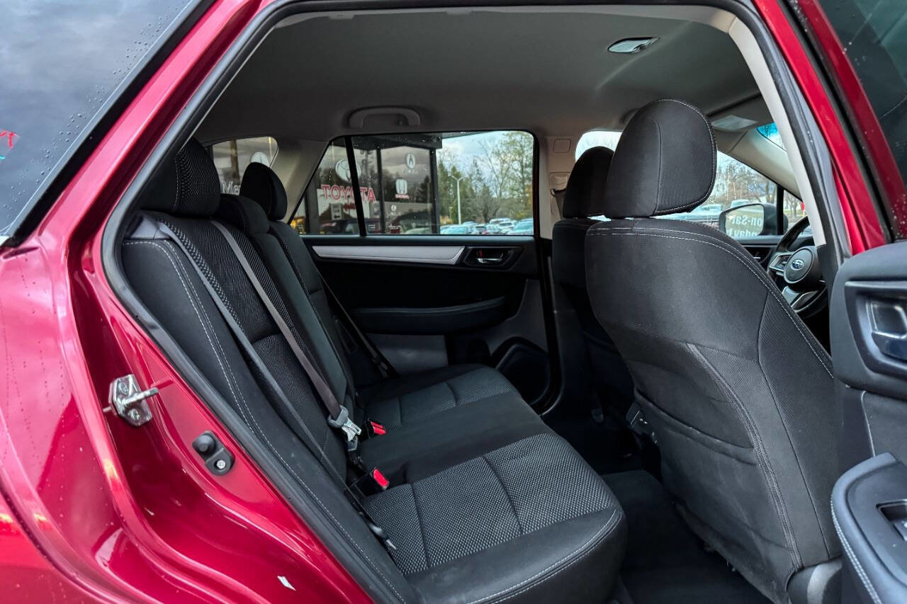 Used 2018 Subaru Outback 2.5i Premium image 12