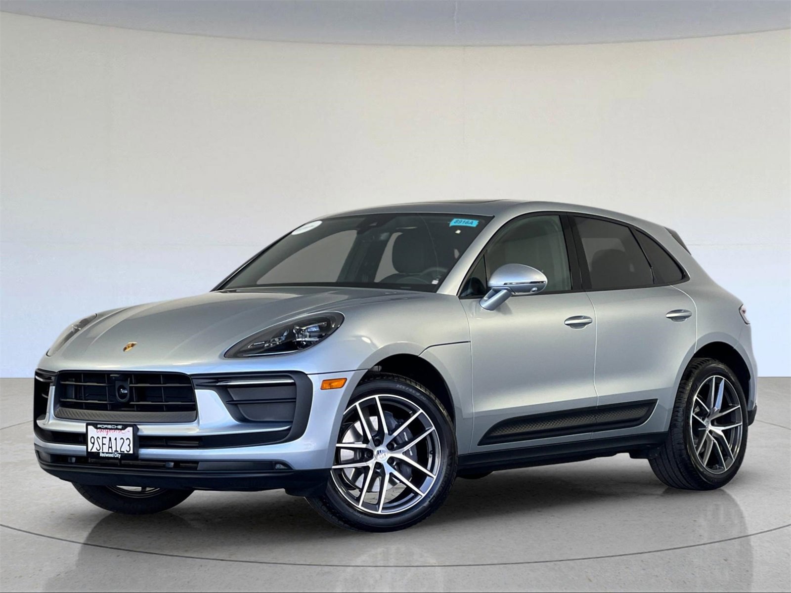 Certified 2025 Porsche Macan