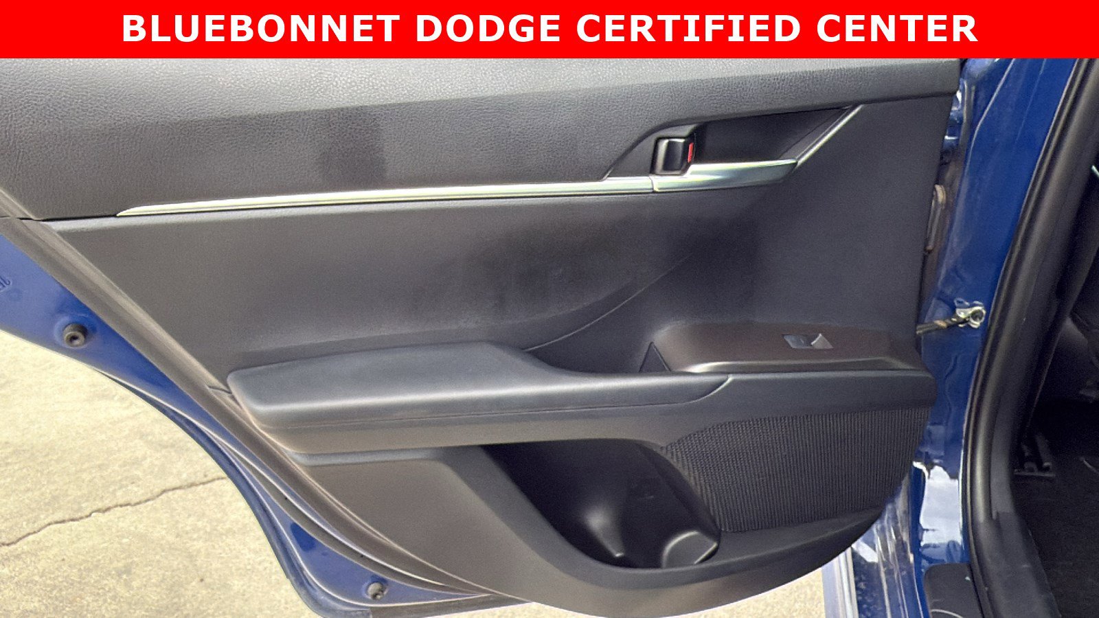 Used 2023 Toyota Camry SE image 14