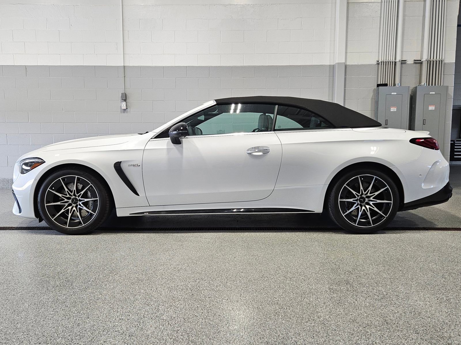 New 2026 Mercedes-Benz CLE 53 AMG 4MATIC Cabriolet image 9
