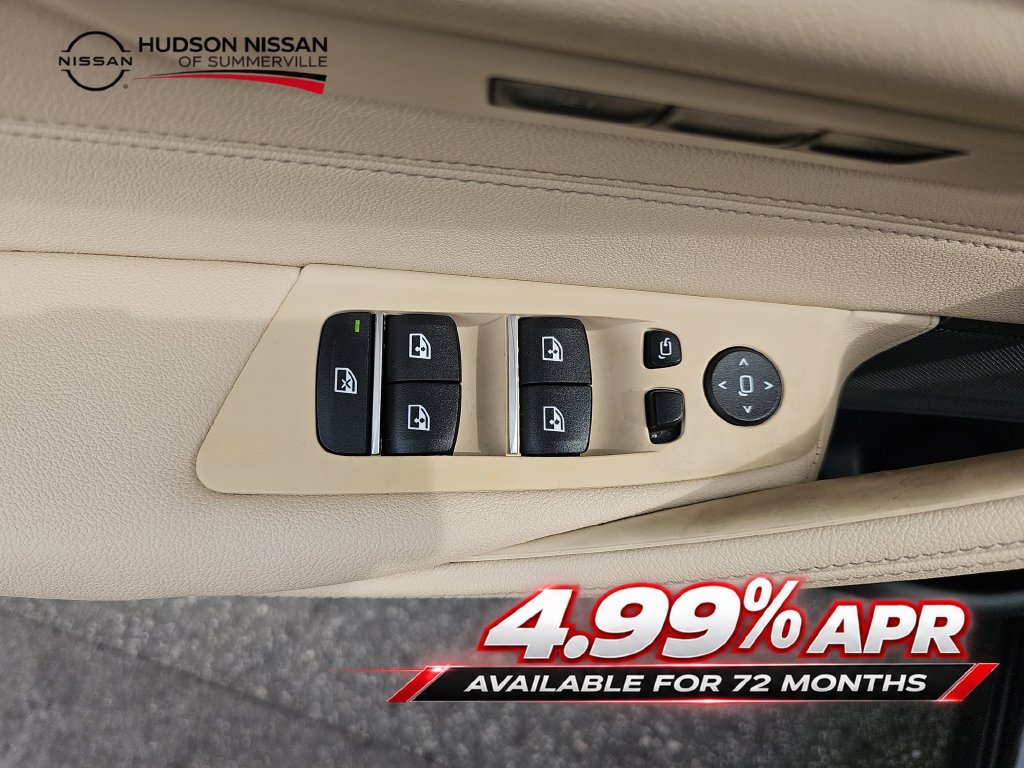 Used 2023 BMW 540i w/ Premium Package RWD image 27