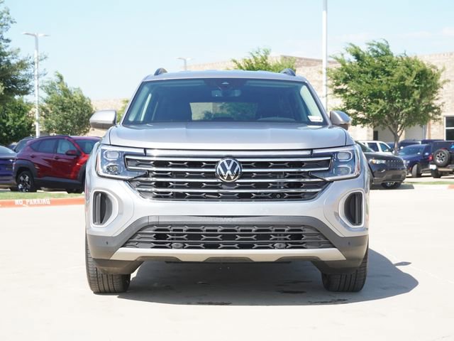 Used 2026 Volkswagen Atlas SE FWD image 2