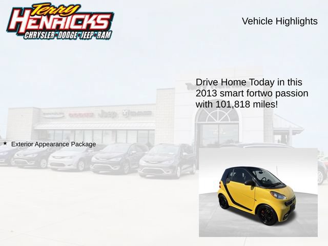 Used 2013 smart fortwo passion RWD image 4