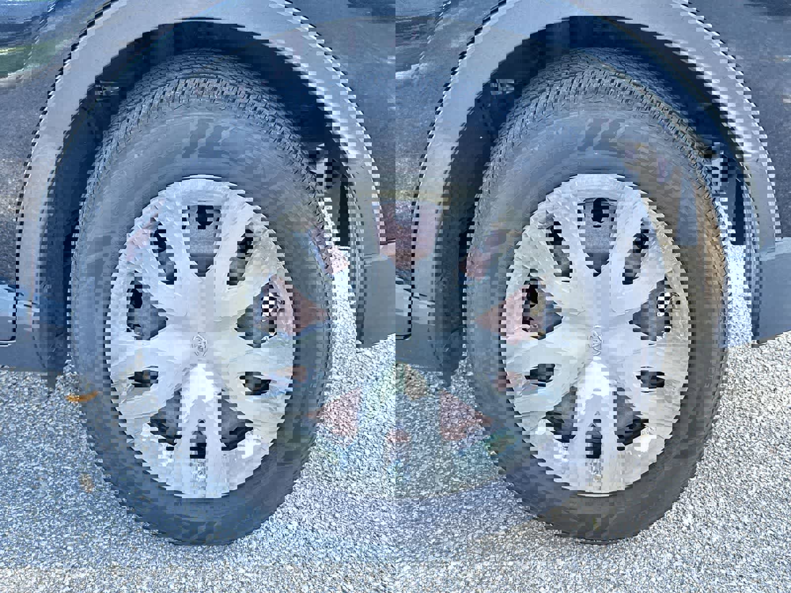 Used 2019 Toyota C-HR LE image 12