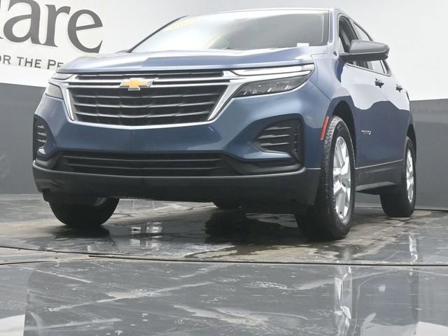Used 2024 Chevrolet Equinox LS w/ LS Convenience Package image 4