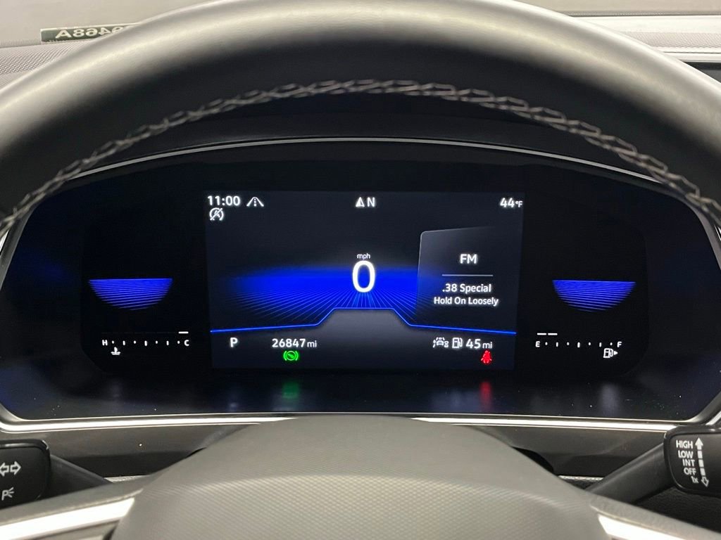 Used 2022 Volkswagen Tiguan SE w/ Panoramic Sunroof Package image 24