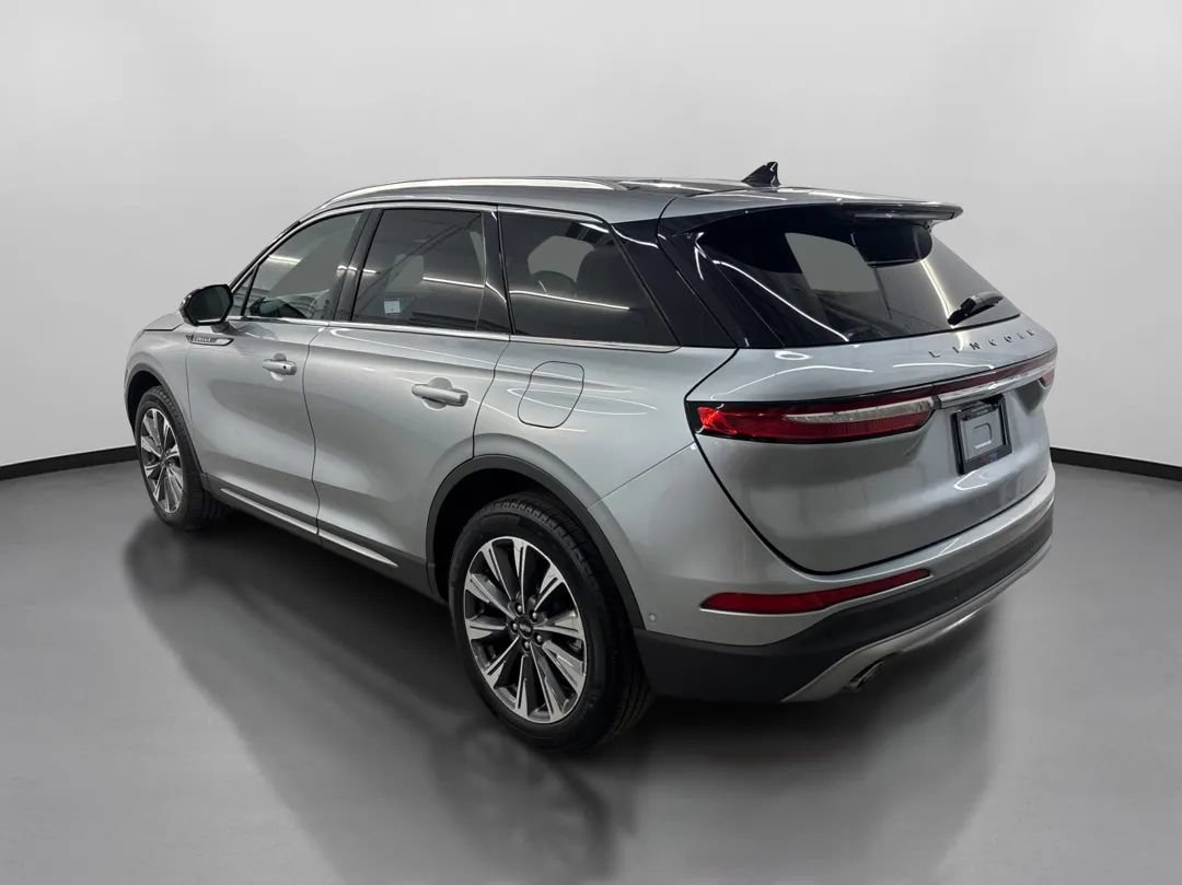 Used 2021 Lincoln Corsair Reserve w/ Equipment Group 201A AWD/4WD image 7