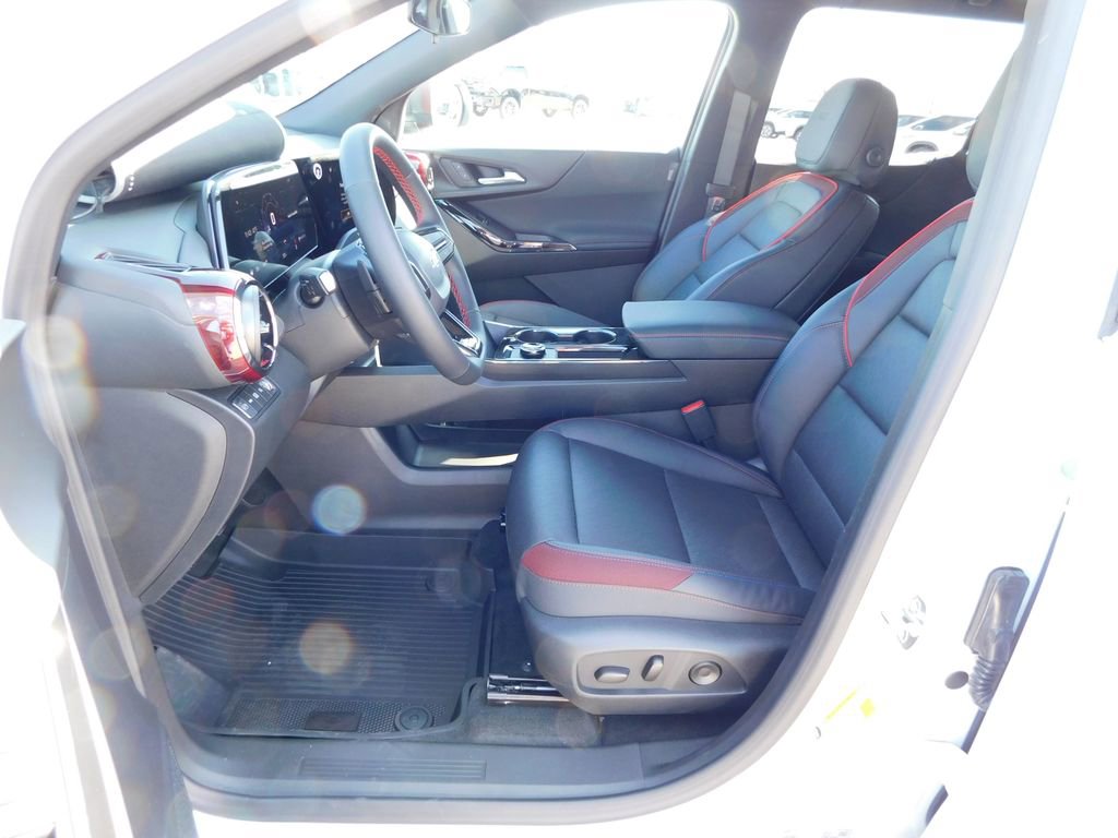 New 2026 Chevrolet Equinox RS w/ LPO, Floor Liner Package AWD/4WD image 12