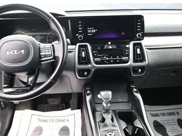 Used 2023 Kia Sorento S w/ Panoramic Sunroof Package image 13