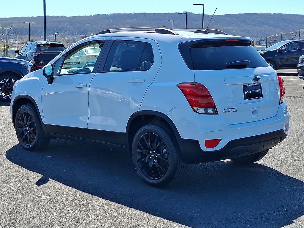 Used 2022 Chevrolet Trax LT w/ Sport Edition AWD/4WD image 4