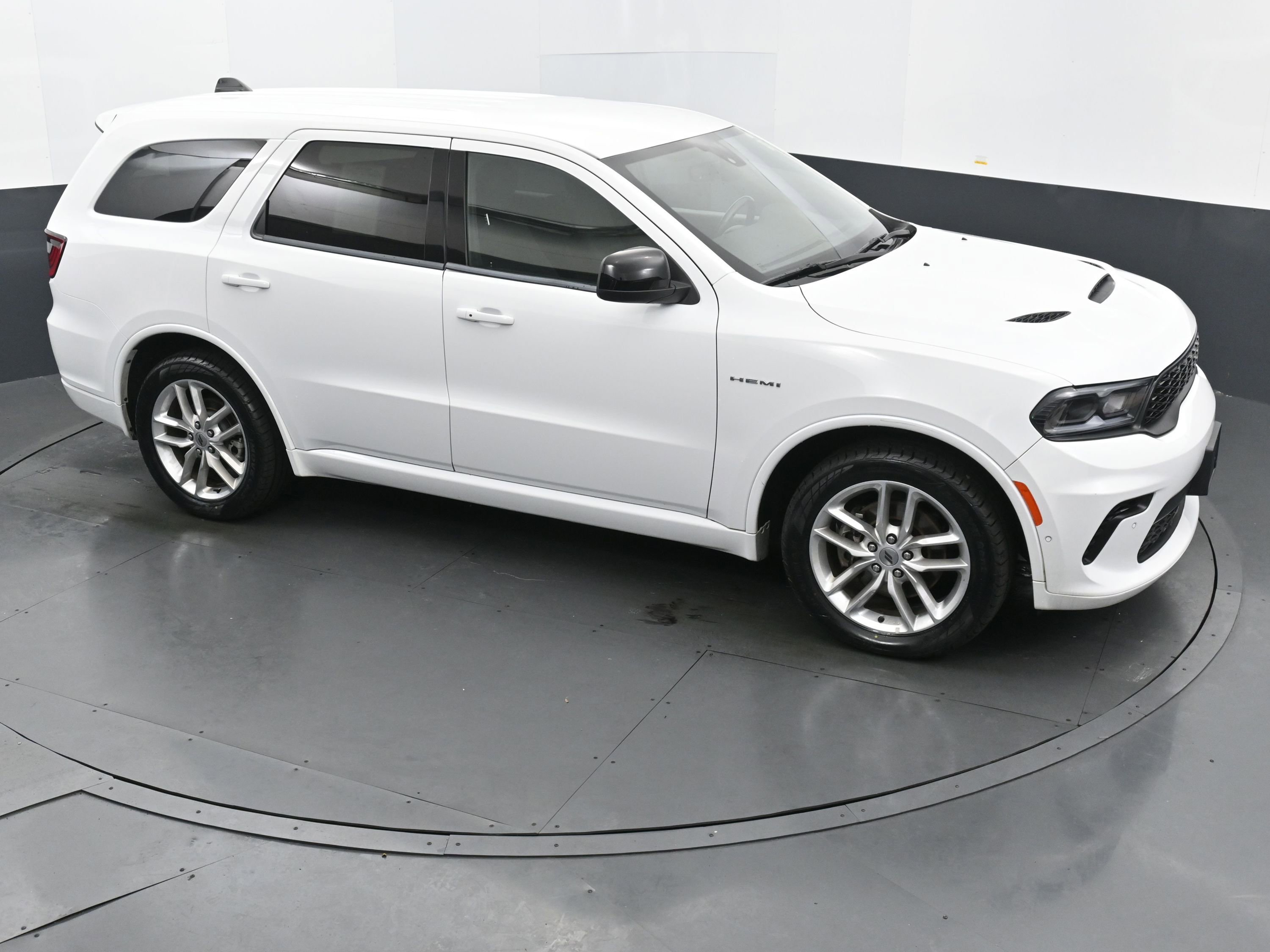 Used 2023 Dodge Durango R/T image 34