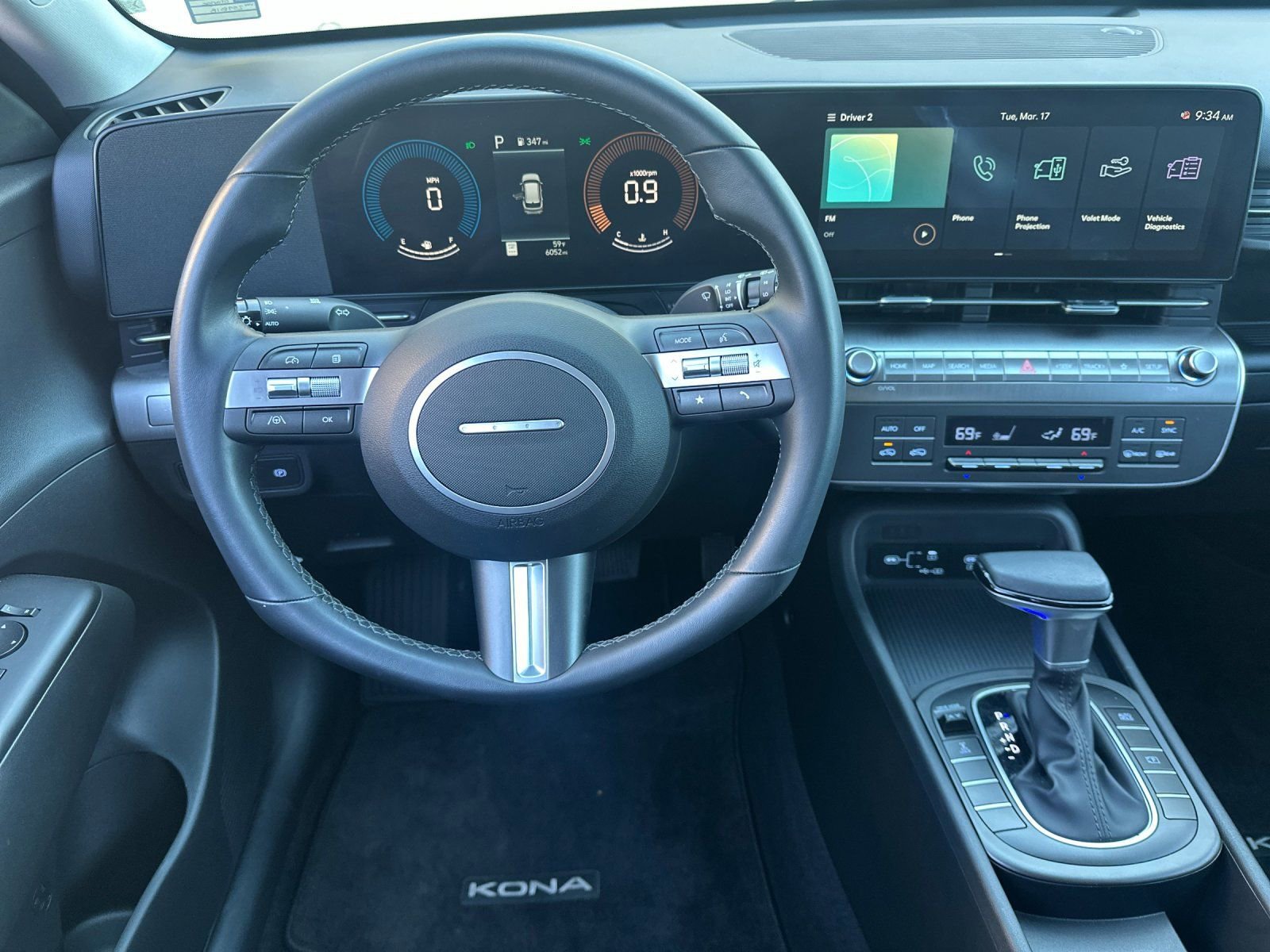 Certified 2025 Hyundai Kona SEL image 15