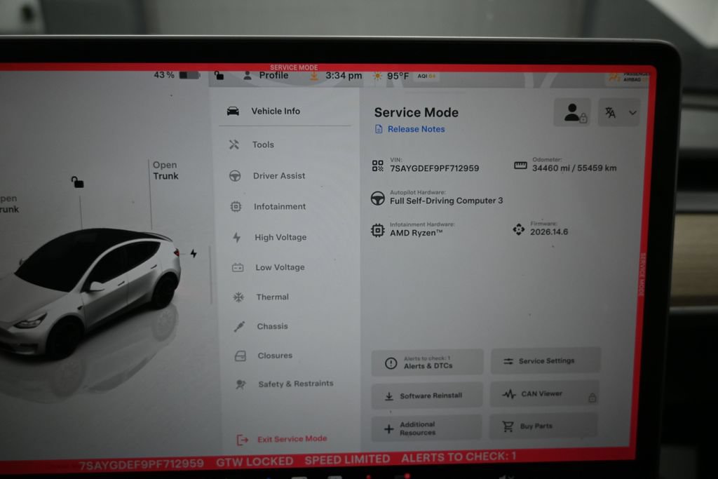 Used 2023 Tesla Model Y Performance AWD/4WD image 23