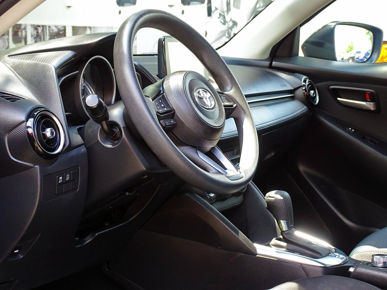 Used 2019 Toyota Yaris LE FWD image 20
