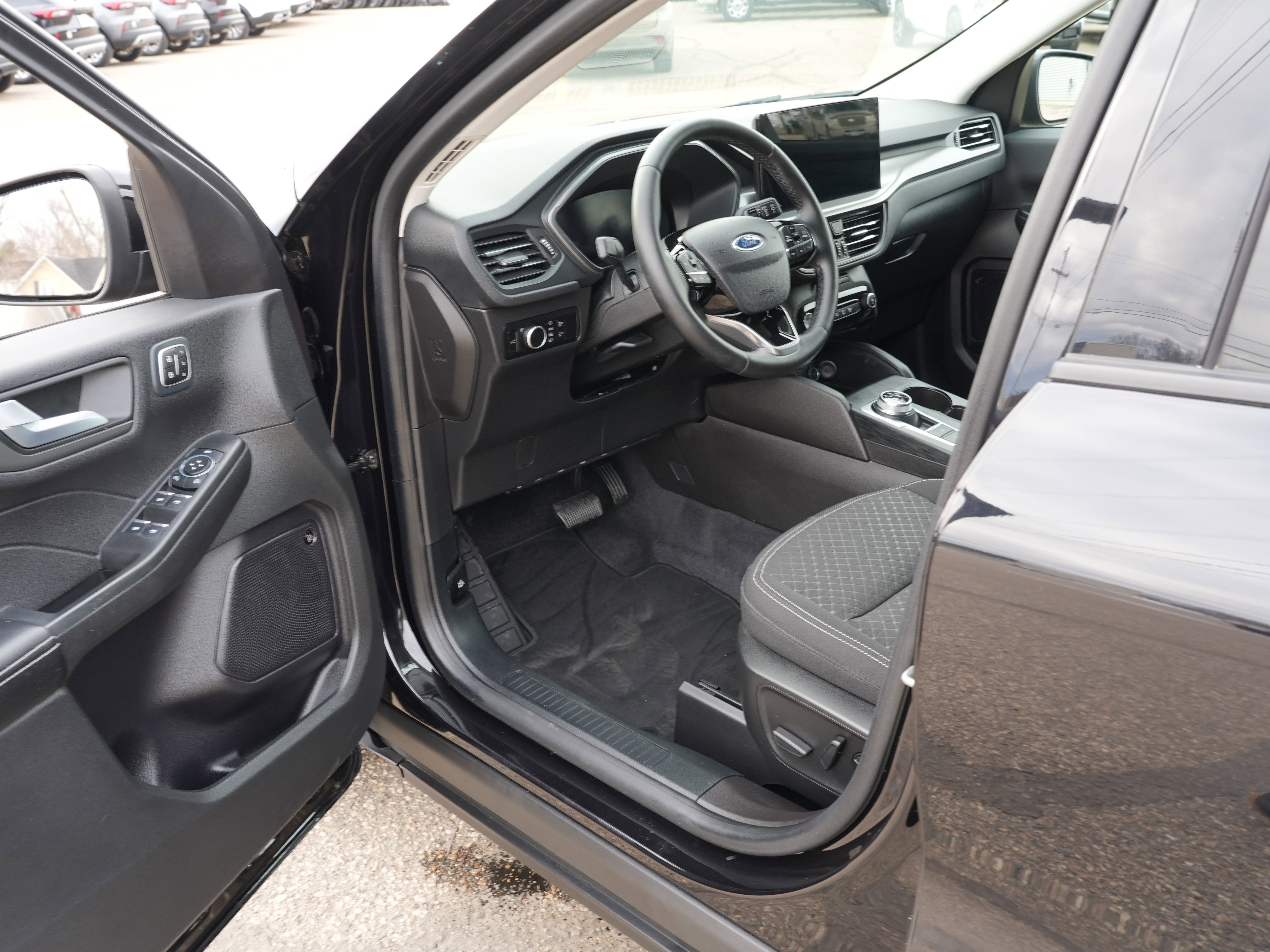 Used 2023 Ford Escape Active w/ Tech Pack #2 image 17