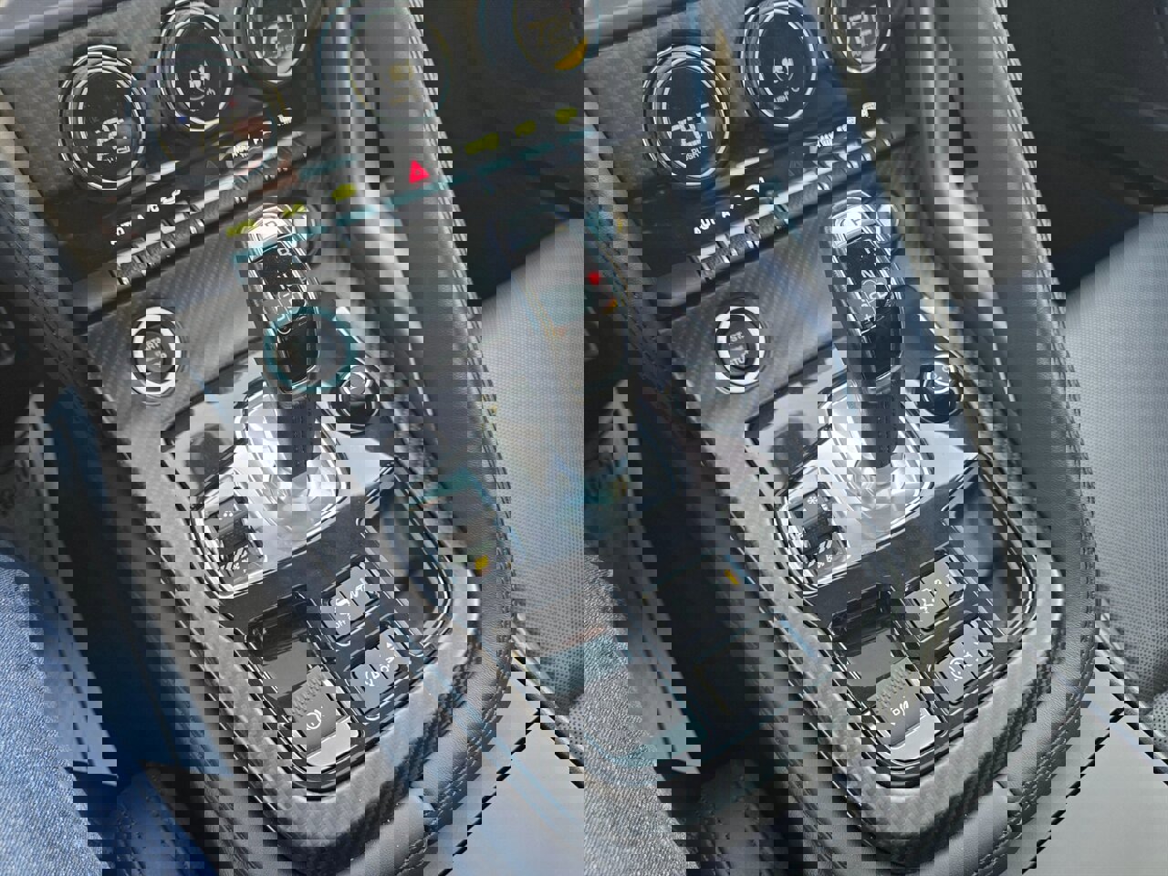 Used 2021 Jaguar F-TYPE R image 12