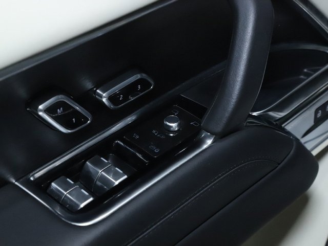 Certified 2022 Land Rover Range Rover Long Wheelbase SE image 31