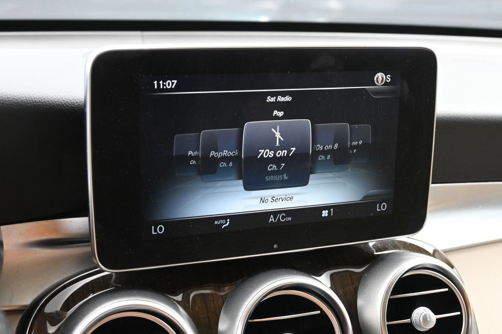 Used 2019 Mercedes-Benz GLC 300 4MATIC image 14