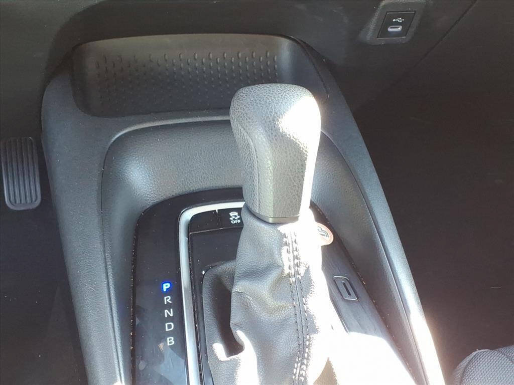 Used 2024 Toyota Corolla LE FWD image 21