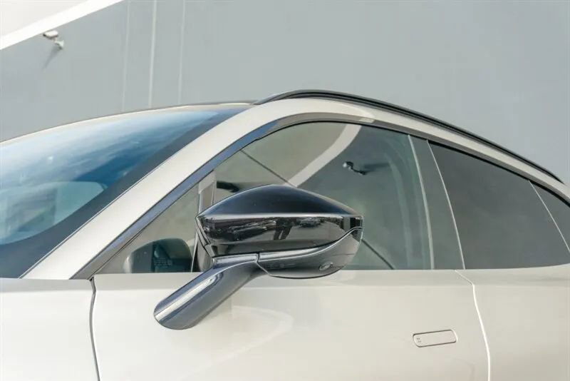 Used 2023 Aston Martin DBX 707 image 32