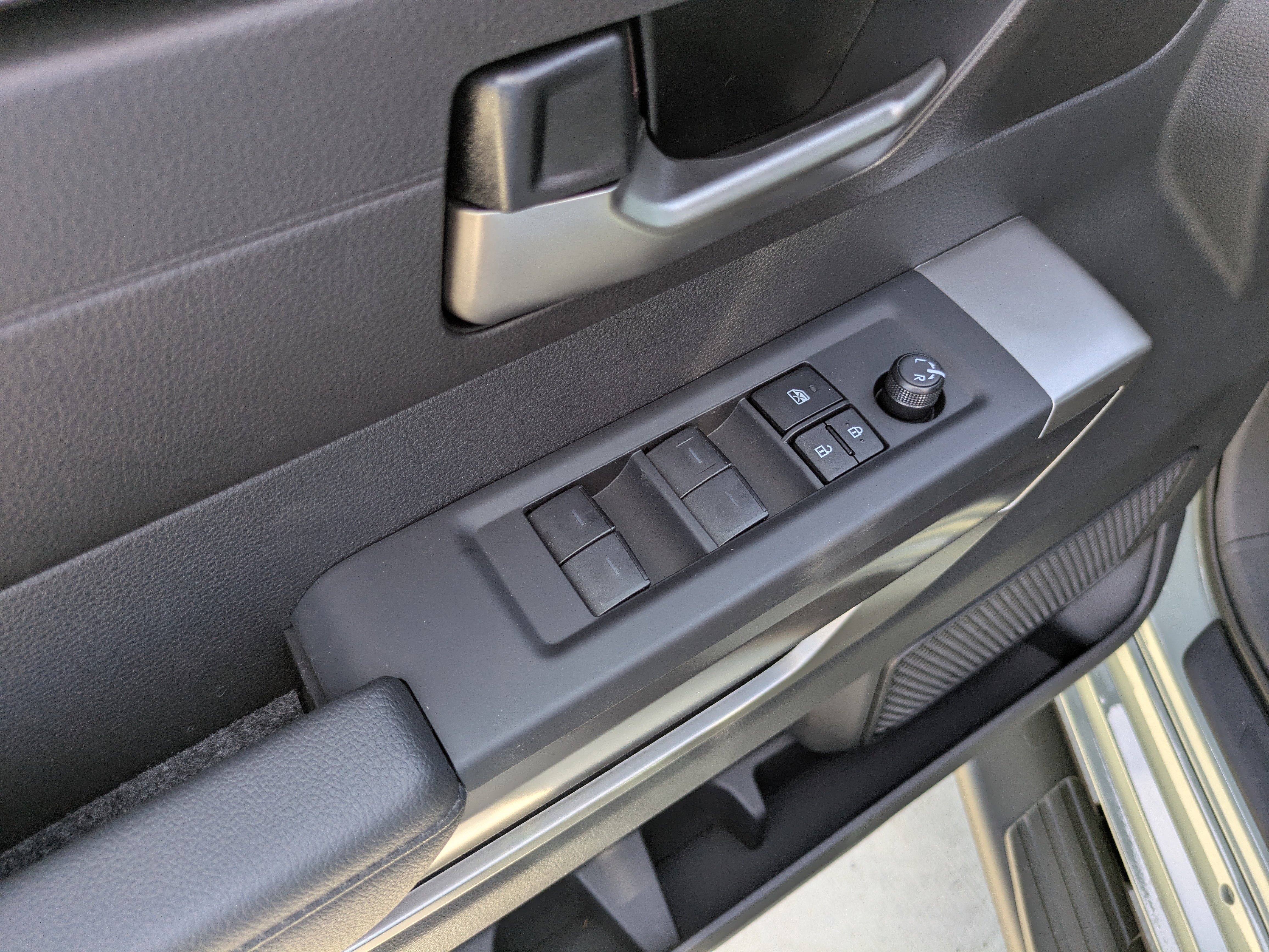 New 2026 Toyota Tundra SR5 AWD/4WD image 13