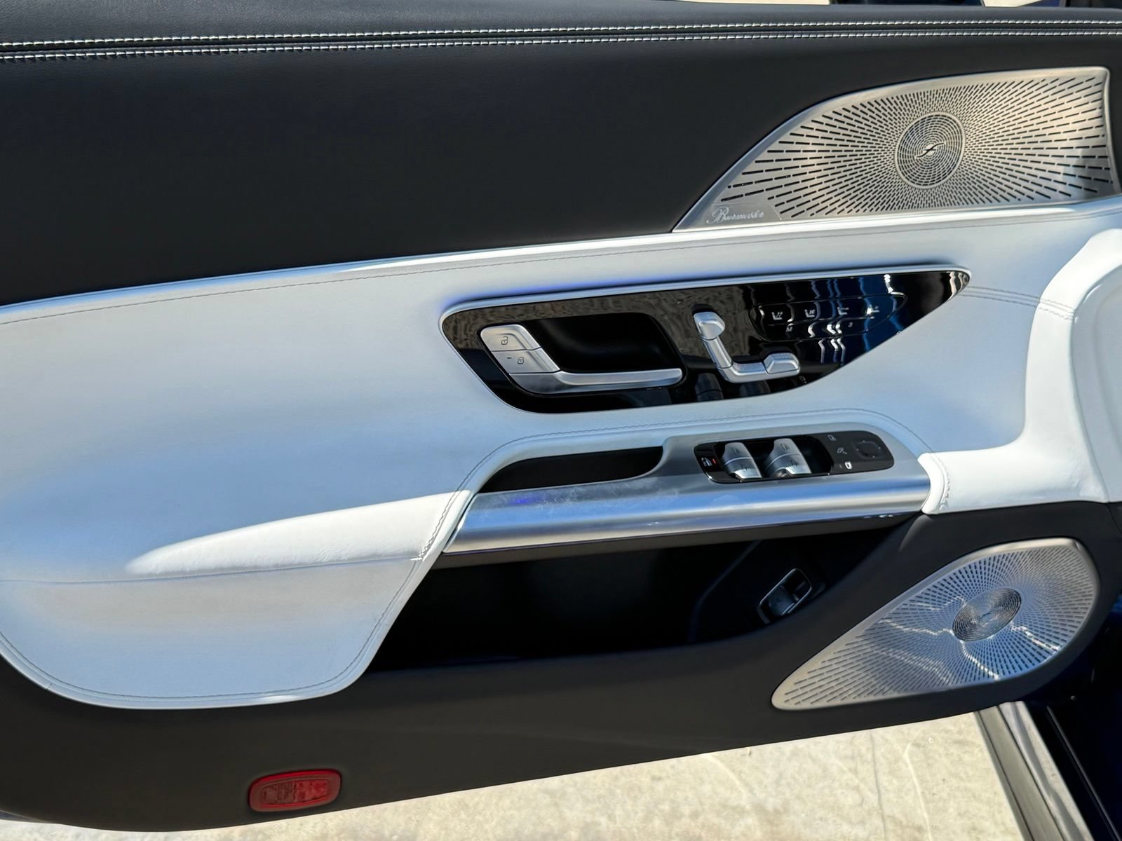 Used 2023 Mercedes-Benz SL 63 AMG 4MATIC image 22