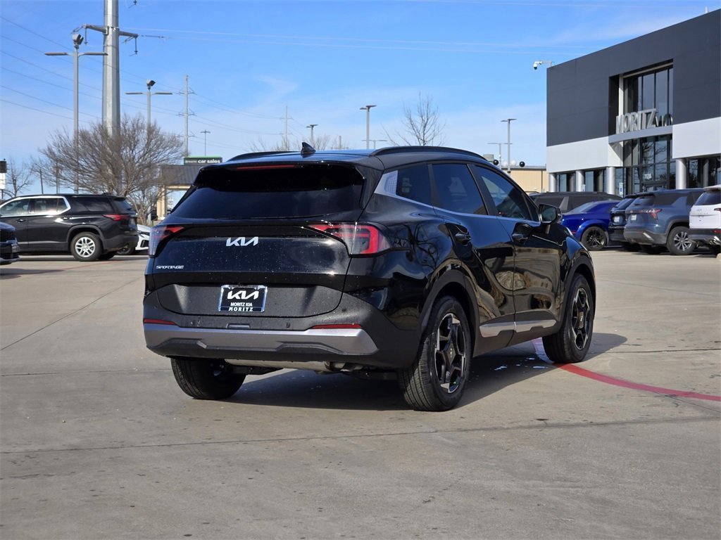 New 2026 Kia Sportage EX w/ EX Panorama Roof Package image 4