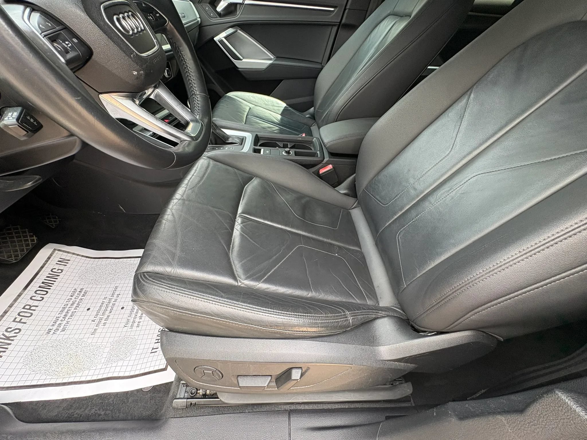 Used 2020 Audi Q3 2.0T Premium w/ Convenience Package AWD/4WD image 26