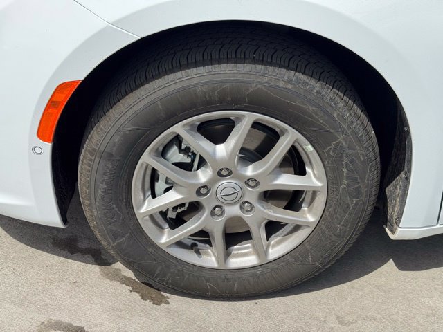 New 2026 Chrysler Pacifica Select FWD image 11