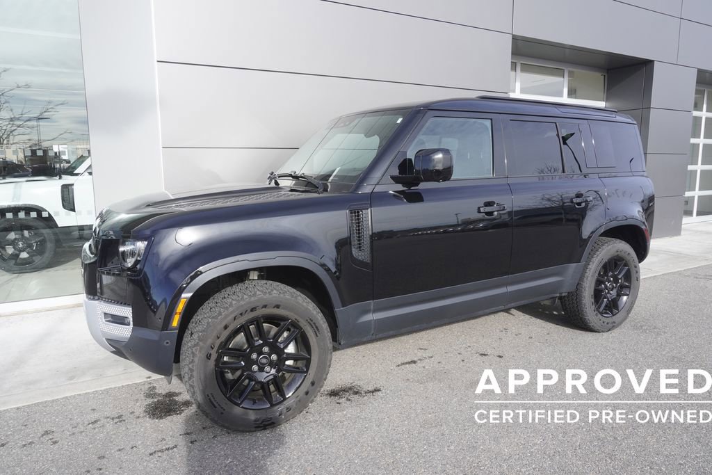 Used 2025 Land Rover Defender 110 S image 3