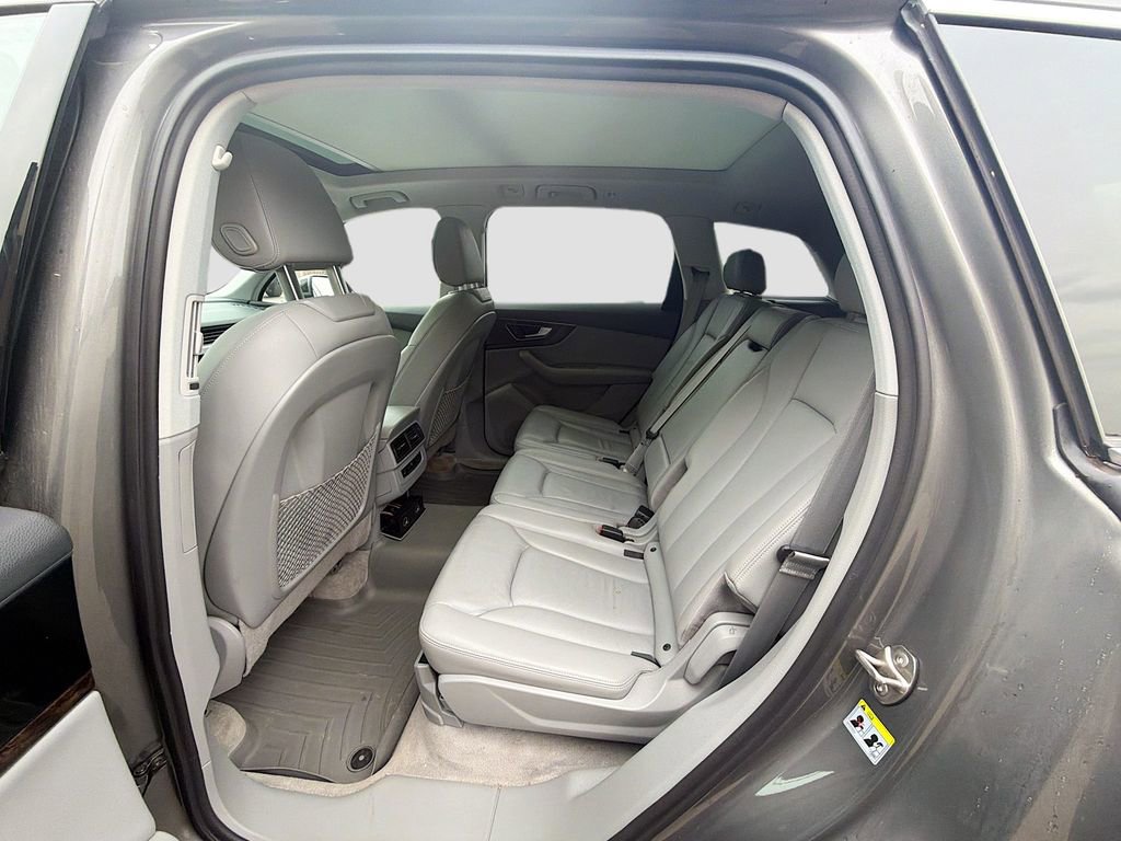 Used 2017 Audi Q7 3.0T Premium Plus w/ Premium Plus Package image 22