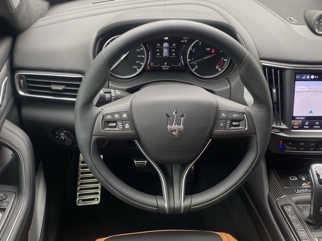 Used 2024 Maserati Levante Trofeo image 48