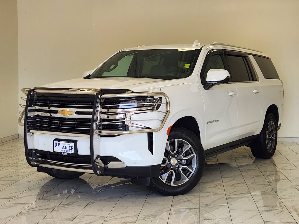 Used 2022 Chevrolet Suburban LT w/ Luxury Package RWD image 1