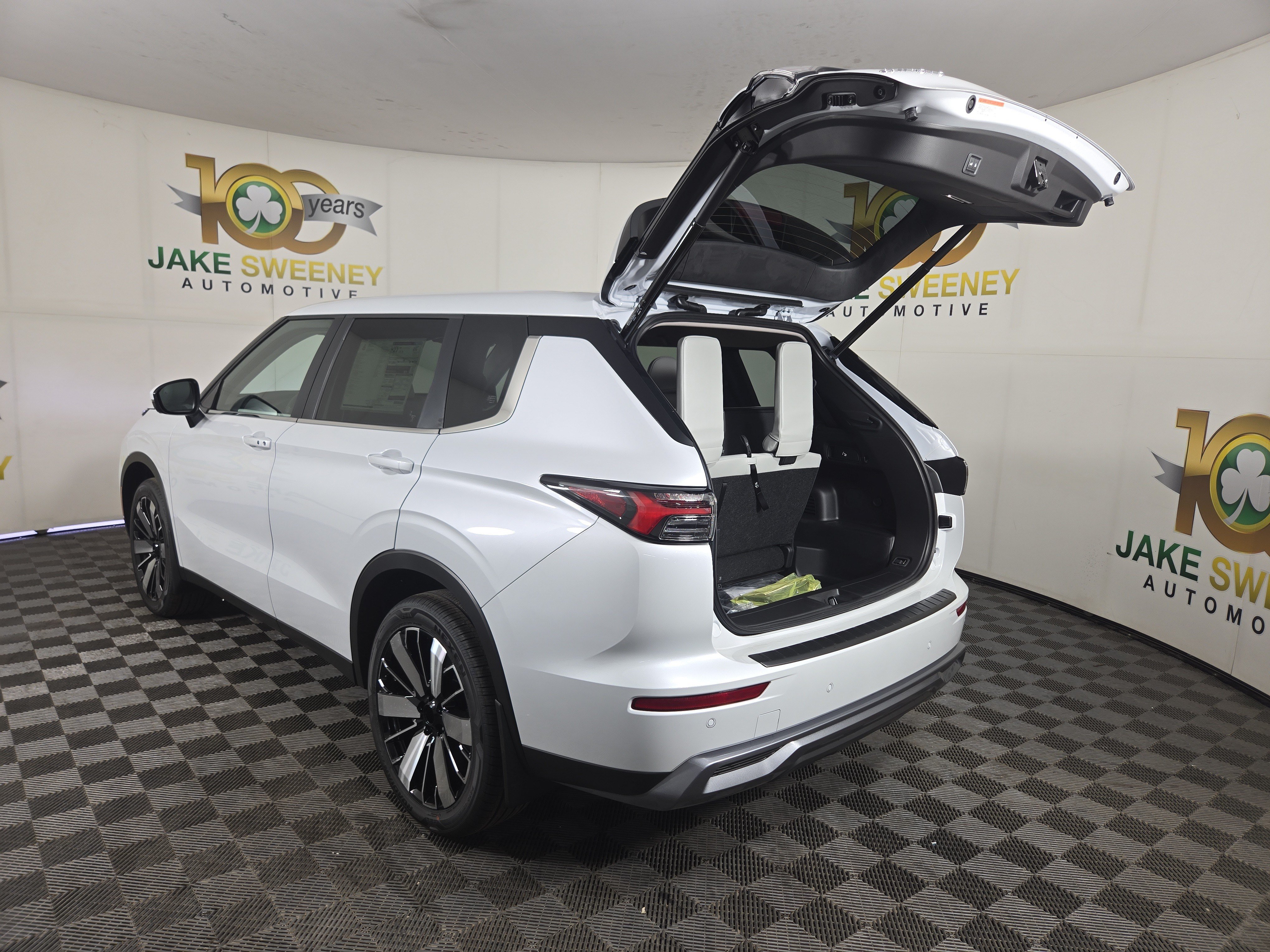 New 2026 Mitsubishi Outlander SE AWD/4WD image 32