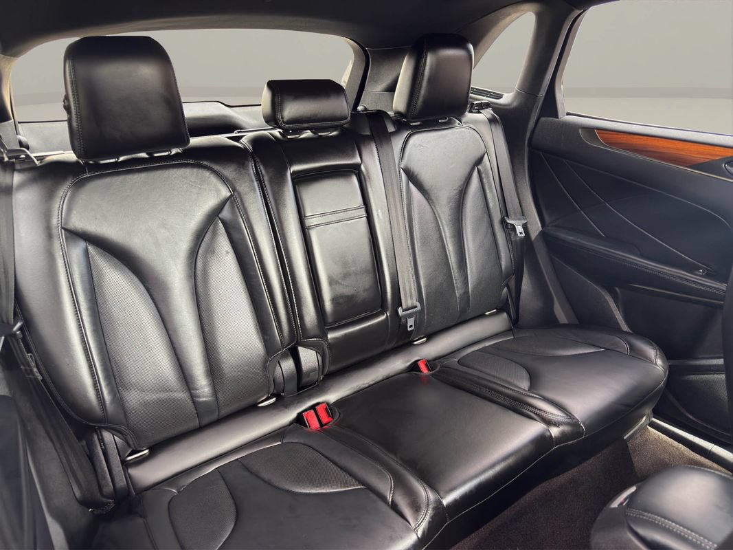 Used 2019 Lincoln MKC Select w/ Select Plus Package AWD/4WD image 19