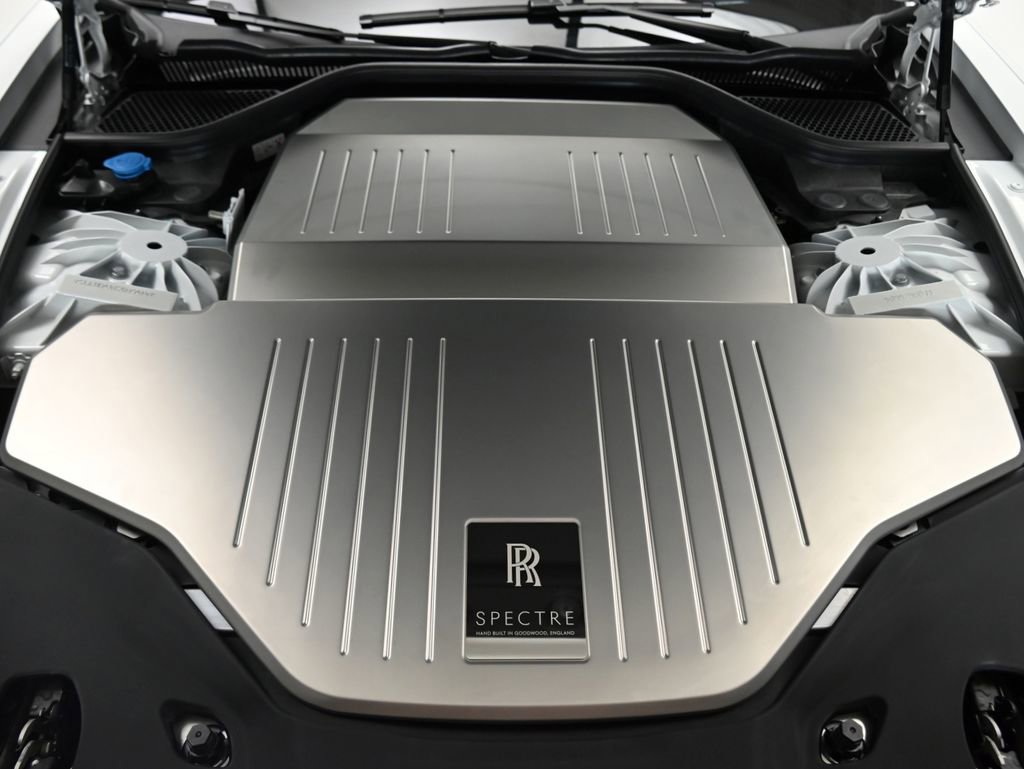Used 2025 Rolls-Royce Spectre w/ Spectre Launch Package image 23