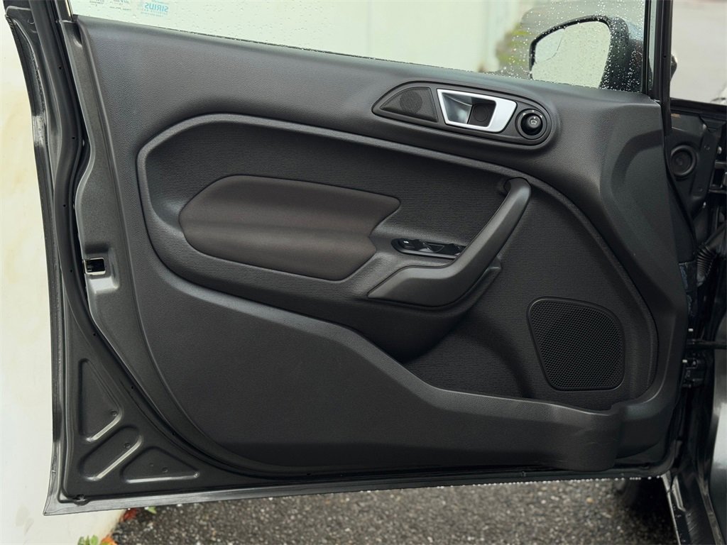 Used 2016 Ford Fiesta SE w/ Equipment Group 201A image 10