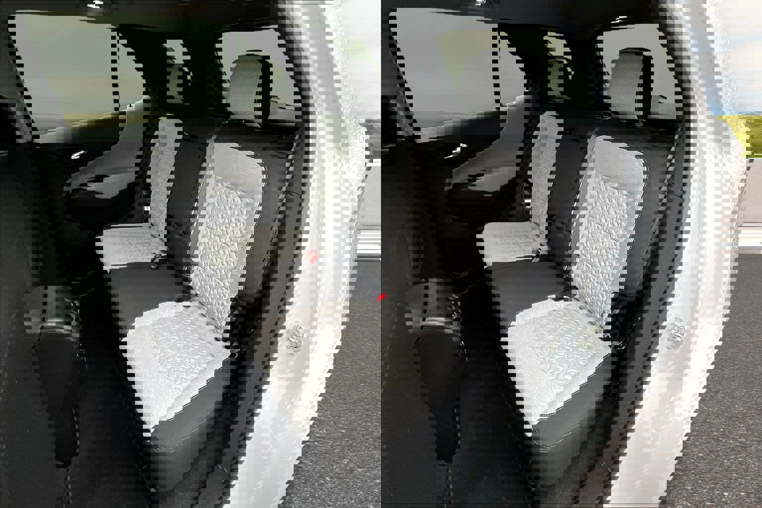 Used 2022 Chevrolet Equinox LS w/ LS Convenience Package image 14