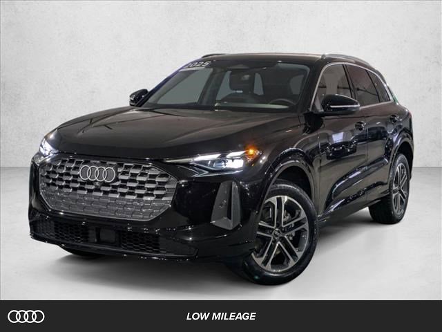 Certified 2025 Audi Q5 Premium w/ Convenience Package image 1