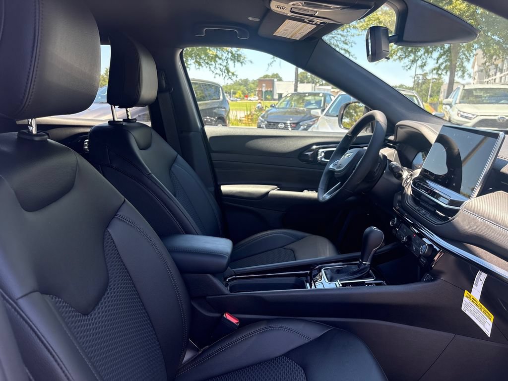 New 2026 Jeep Compass Latitude AWD/4WD image 14
