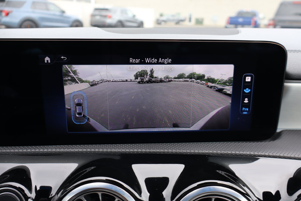 Used 2025 Mercedes-Benz CLA 250 4MATIC image 22