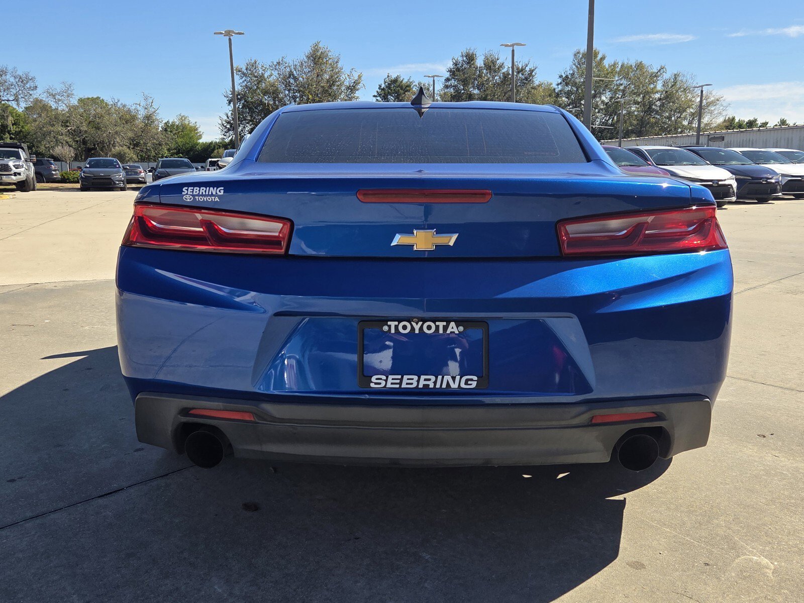 Used 2018 Chevrolet Camaro LT w/ Technology Package image 7
