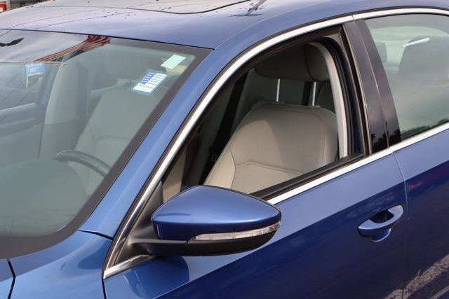 Used 2017 Volkswagen Passat 1.8T SE FWD image 42