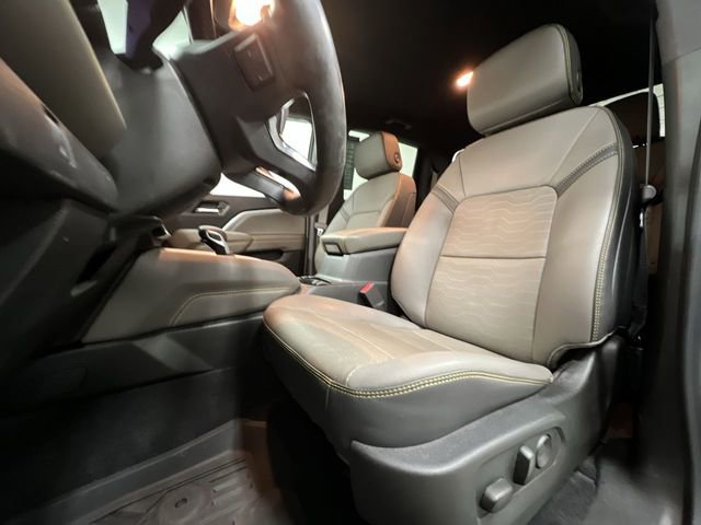 Certified 2025 Chevrolet Colorado ZR2 w/ Technology Package image 19