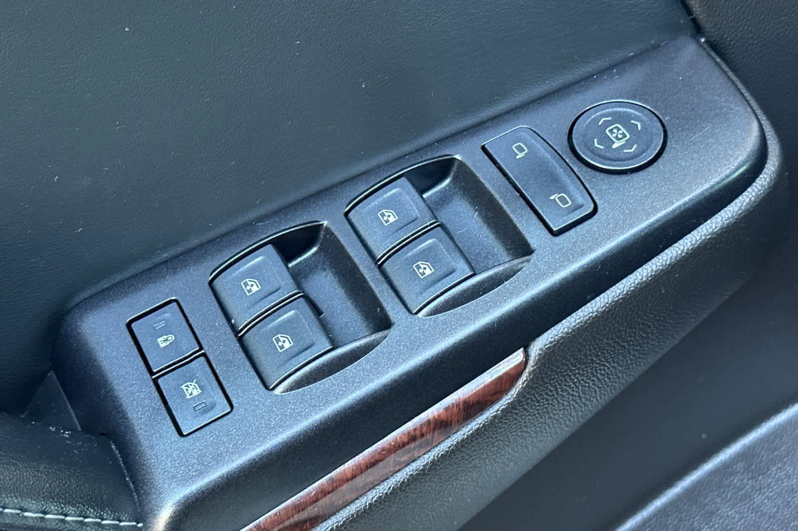 Used 2016 GMC Yukon SLE RWD image 13