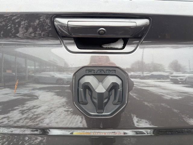 Used 2024 RAM 3500 Laramie w/ Night Edition image 17