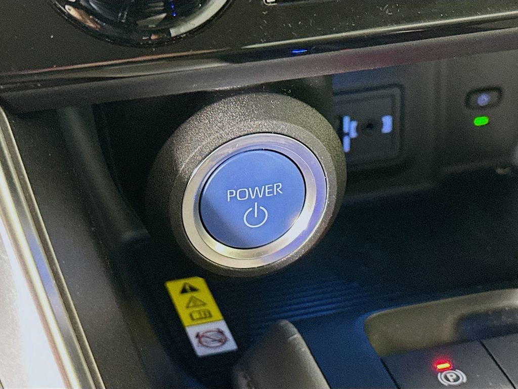 Used 2022 Toyota Venza LE AWD/4WD image 20