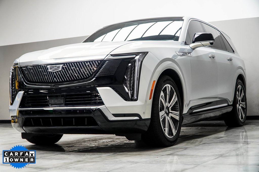 Used 2025 Cadillac Escalade IQ Luxury 2 image 8